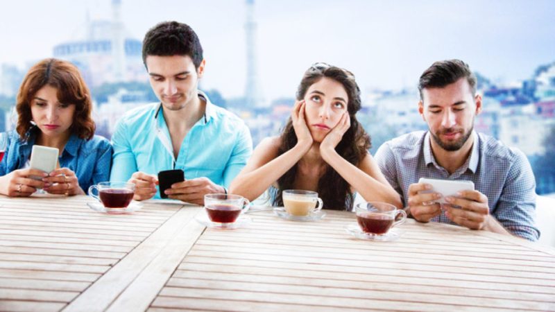 What is Phubbing, main Disadvantages and how to overcome it?